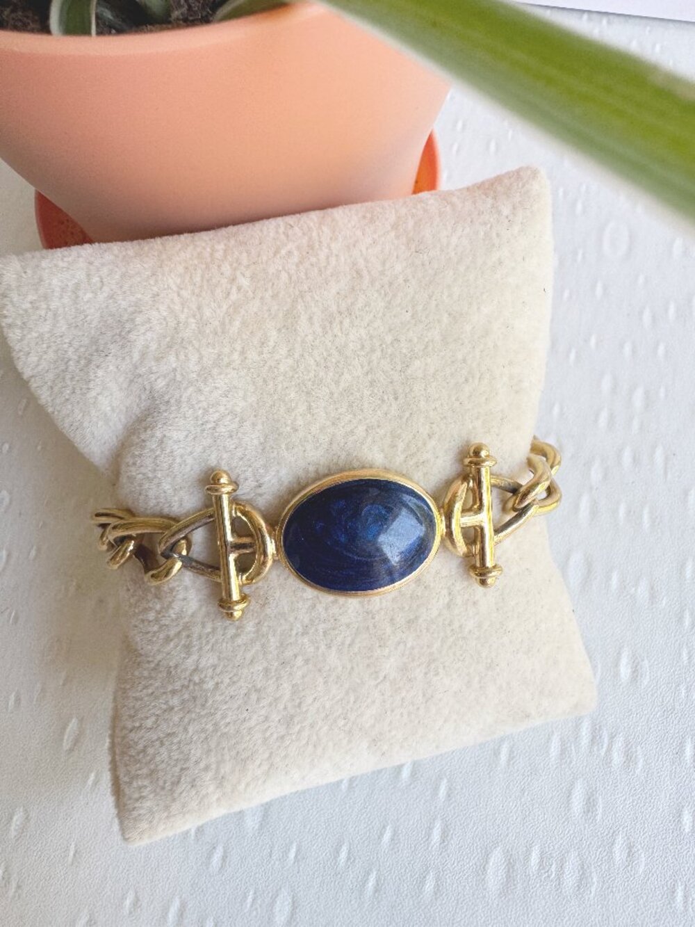 Vintage Trifari Gold Link Blue Swirl Cabochon Stone Bracelet